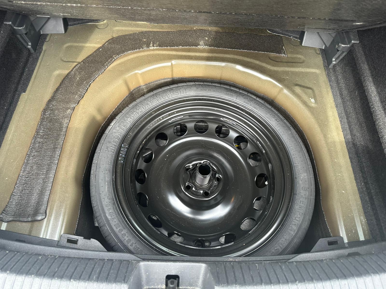 Achat VOLKSWAGEN TAIGO 1.0 TSI 115 BVM6 LIFE – 5P 13/12/2024 en France pour importation en Algérie (Occasion). Spécialiste Export -3 ans, CCR, Mujahid chez DJ CAR. Réf e2h8nl