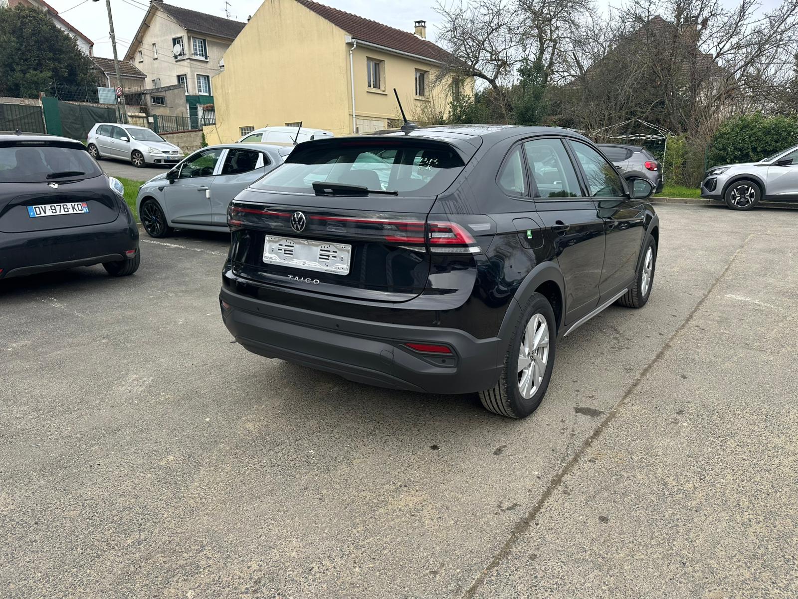 Achat VOLKSWAGEN TAIGO 1.0 TSI 115 BVM6 LIFE – 5P 13/12/2024 en France pour importation en Algérie (Occasion). Spécialiste Export -3 ans, CCR, Mujahid chez DJ CAR. Réf 18ik5dpz