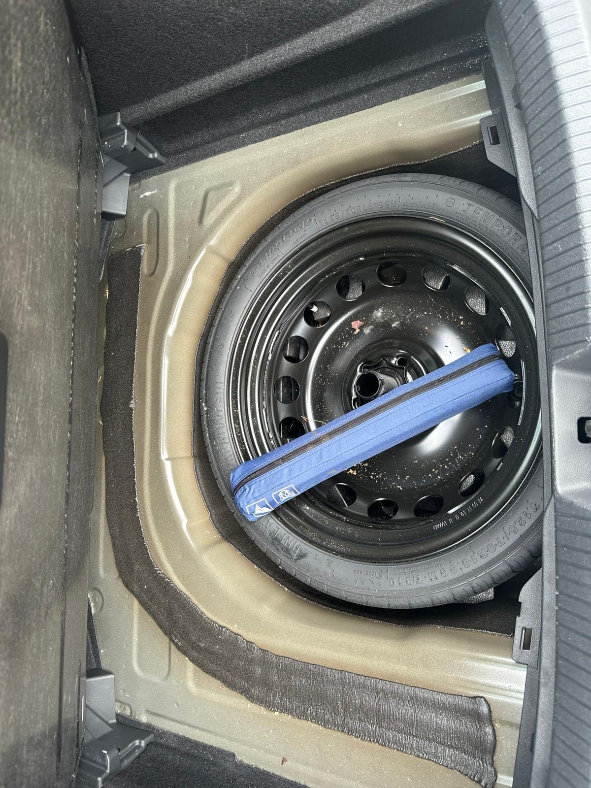 Achat VOLKSWAGEN TAIGO 1.0 TSI 115 BVM6 LIFE – 5P 13/12/2024 en France pour importation en Algérie (Occasion). Spécialiste Export -3 ans, CCR, Mujahid chez DJ CAR. Réf 18ik5dpz