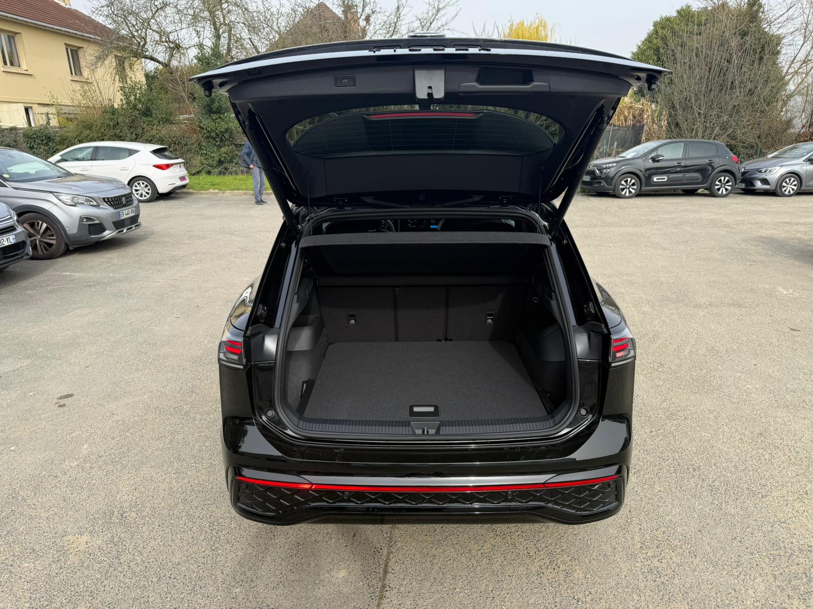 VOLKSWAGEN TIGUAN 2.0 TDI 193ch 4Motion R-Line Full Cuir