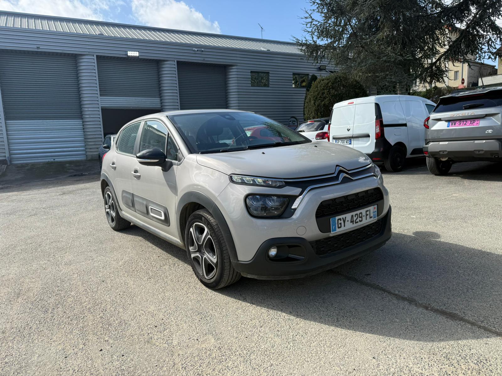 CITROEN C3 1.2 PureTech 83 ch BVM5 Plus – 5P