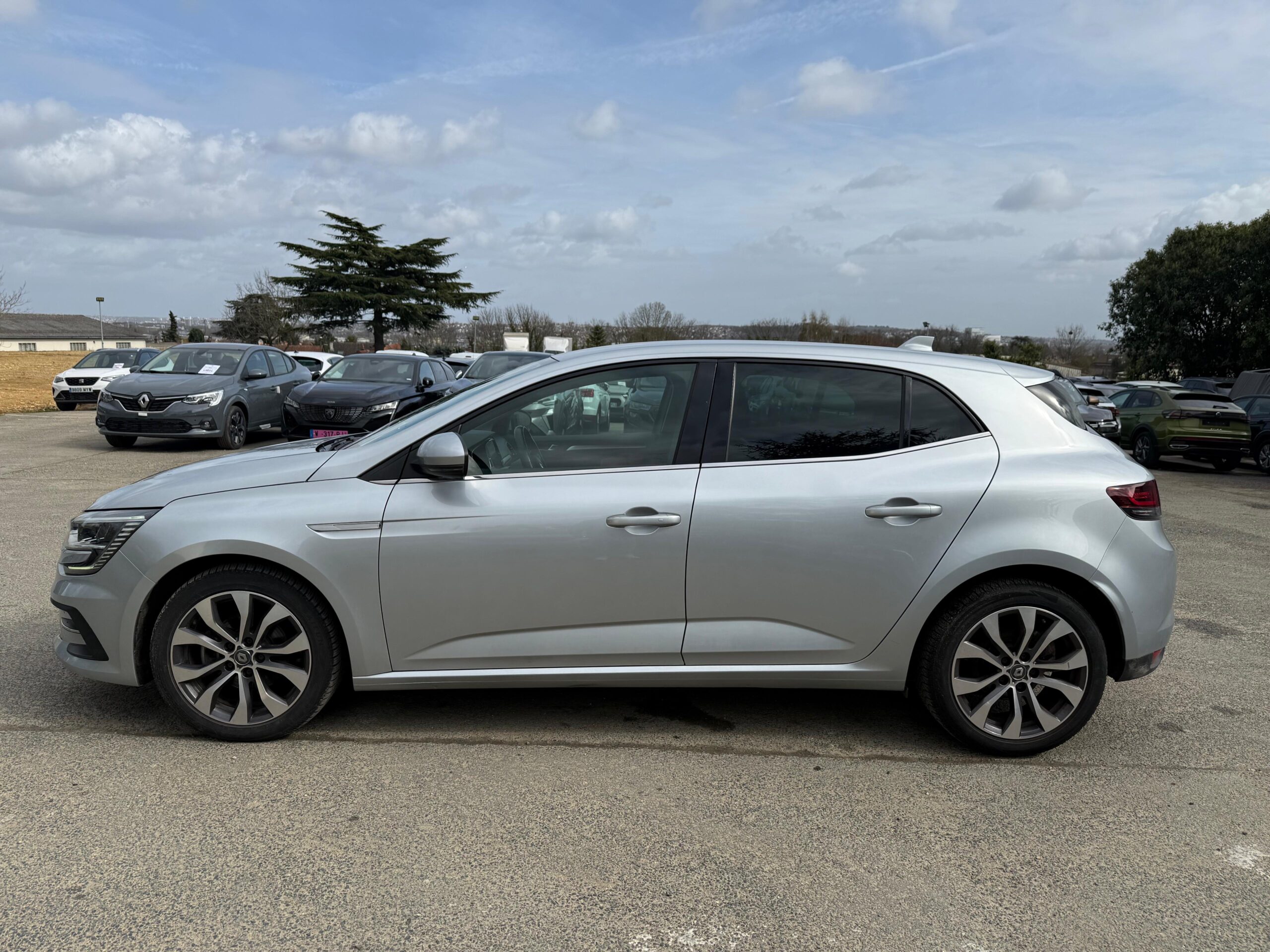 RENAULT MEGANE IV BERLINE 1.3 TCe 140 EDC Techno – 5P