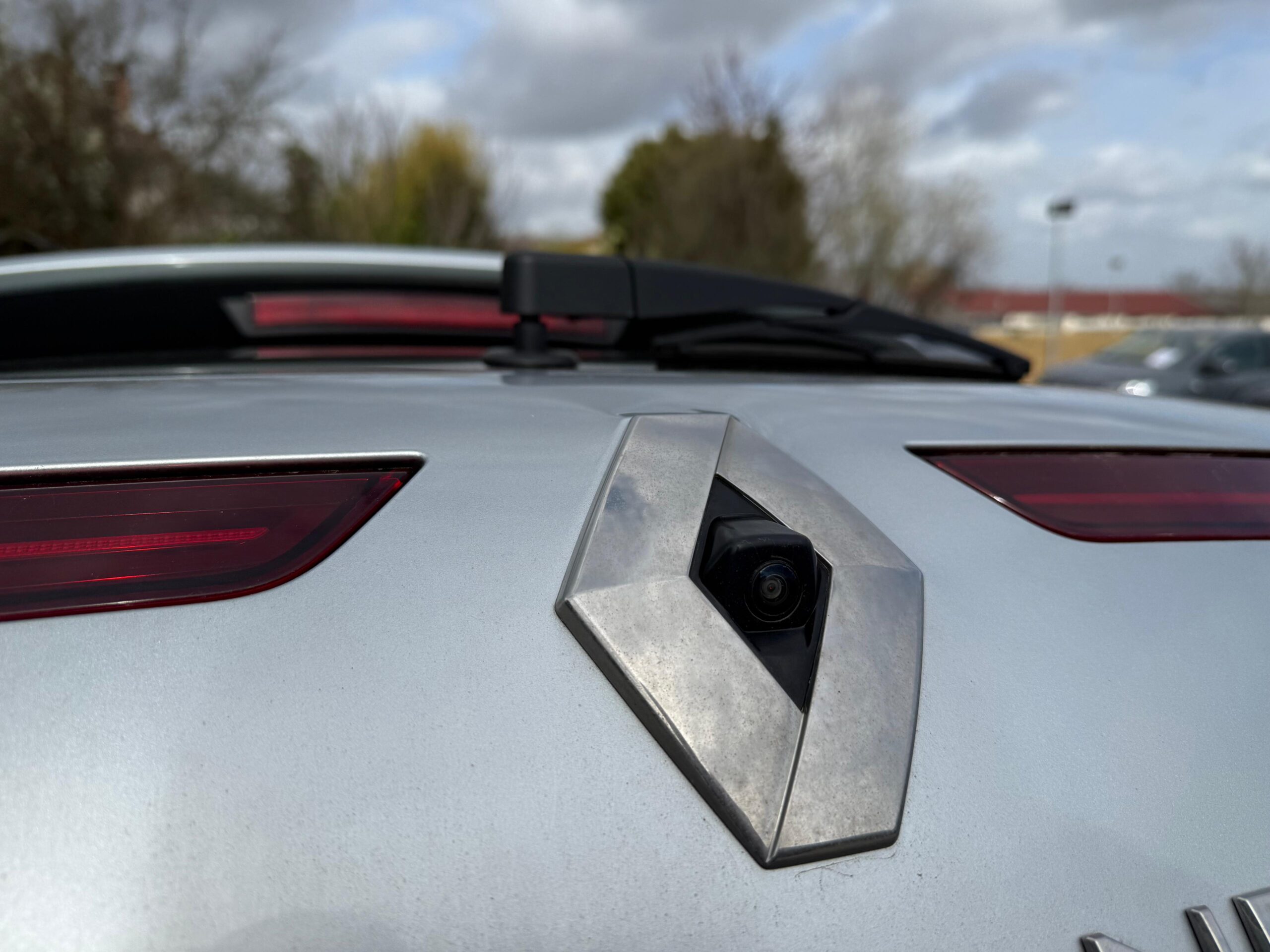 RENAULT MEGANE IV BERLINE 1.3 TCe 140 EDC Techno – 5P