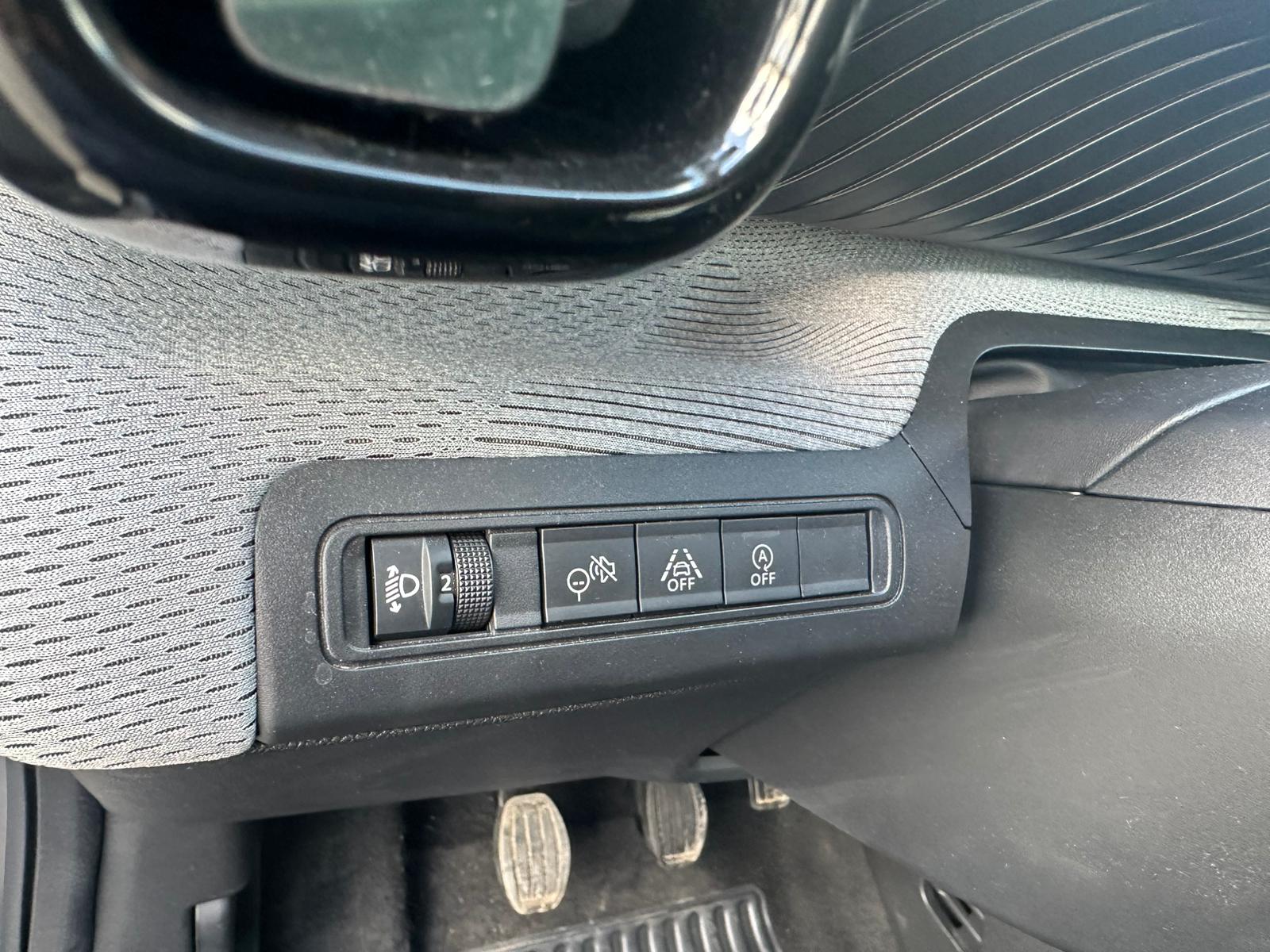 Achat CITROEN C3 V5 Turbo 100 ch BVM6 Max – 5P 20/02/2025 en France pour importation en Algérie (Occasion). Spécialiste Export -3 ans, CCR, Mujahid chez DJ CAR. Réf q8uq5r
