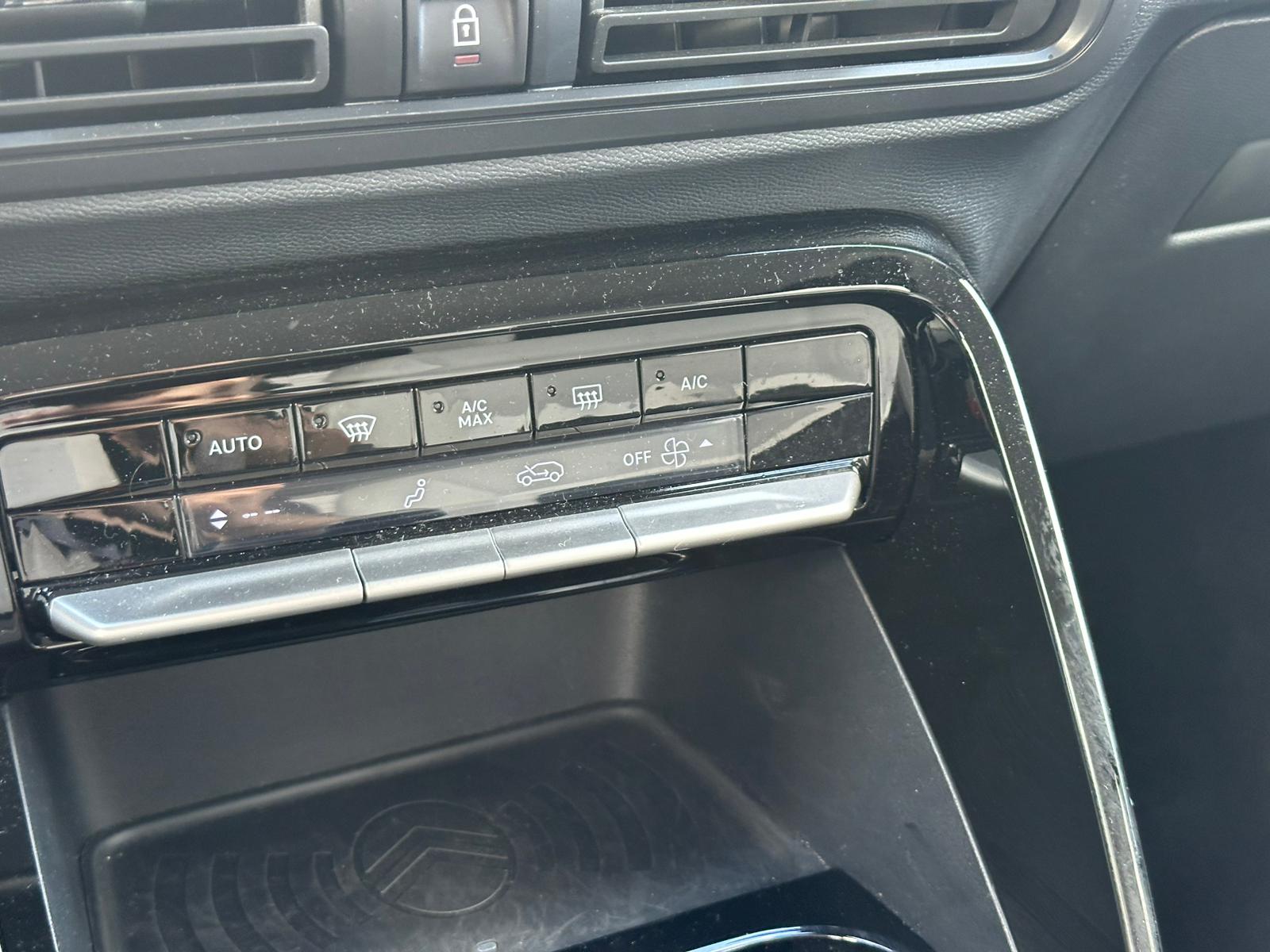 Achat CITROEN C3 V5 Turbo 100 ch BVM6 Max – 5P 20/02/2025 en France pour importation en Algérie (Occasion). Spécialiste Export -3 ans, CCR, Mujahid chez DJ CAR. Réf q8uq5r