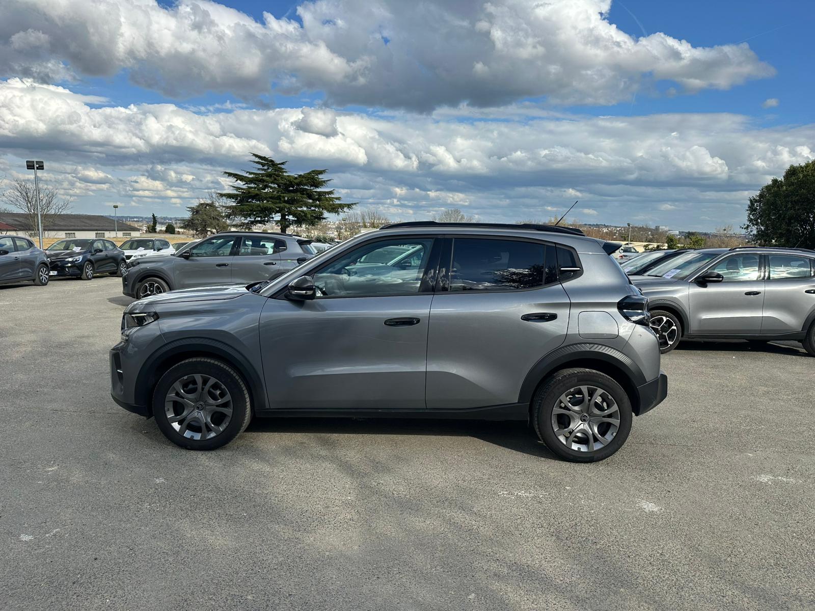 Achat CITROEN C3 V5 Turbo 100 ch BVM6 Max – 5P 20/02/2025 en France pour importation en Algérie (Occasion). Spécialiste Export -3 ans, CCR, Mujahid chez DJ CAR. Réf q8uq5r