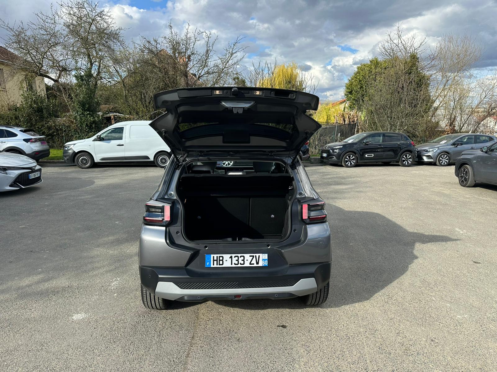 Achat CITROEN C3 V5 Turbo 100 ch BVM6 Max – 5P 20/02/2025 en France pour importation en Algérie (Occasion). Spécialiste Export -3 ans, CCR, Mujahid chez DJ CAR. Réf q8uq5r