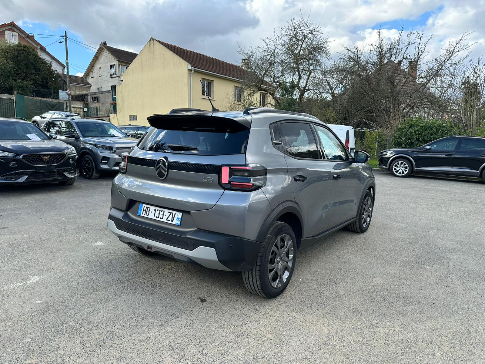 Achat CITROEN C3 V5 Turbo 100 ch BVM6 Max – 5P 20/02/2025 en France pour importation en Algérie (Occasion). Spécialiste Export -3 ans, CCR, Mujahid chez DJ CAR. Réf q8uq5r