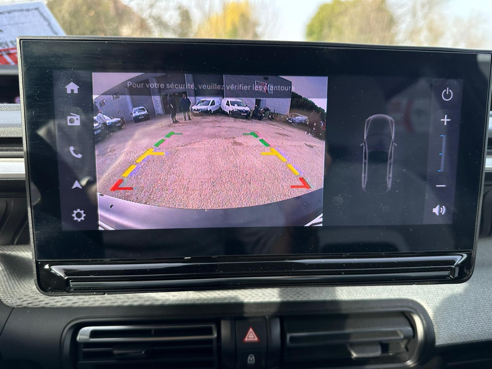 Achat CITROEN C3 V5 Turbo 100 ch BVM6 Max – 5P 31/01/2025 en France pour importation en Algérie (Occasion). Spécialiste Export -3 ans, CCR, Mujahid chez DJ CAR. Réf 3qkk0gi