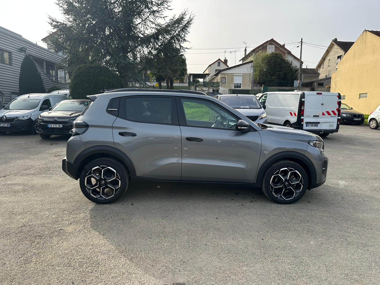 Achat CITROEN C3 V5 Turbo 100 ch BVM6 Max – 5P 31/01/2025 en France pour importation en Algérie (Occasion). Spécialiste Export -3 ans, CCR, Mujahid chez DJ CAR. Réf 3qkk0gi