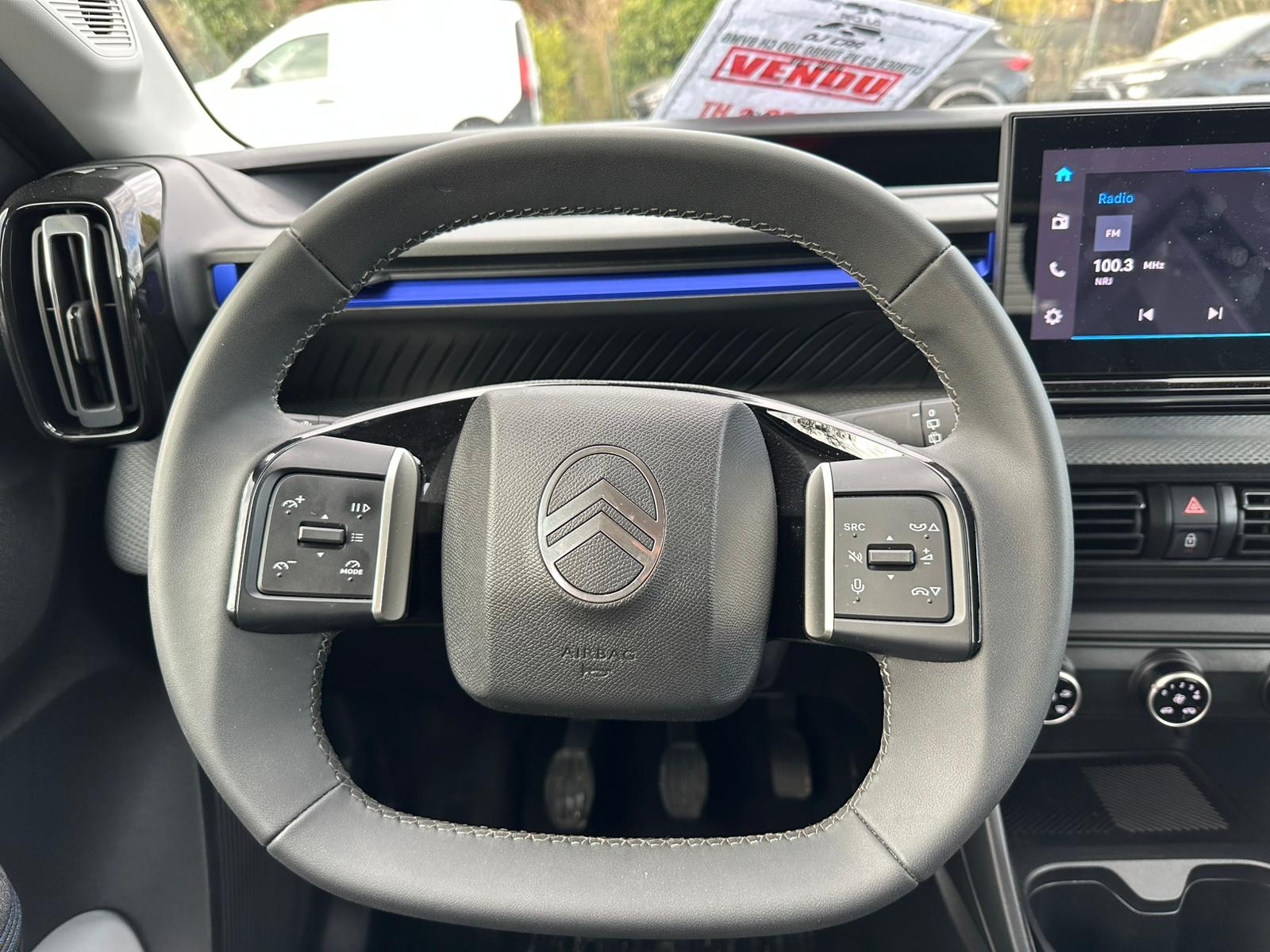Achat CITROEN C3 V5 Turbo 100 ch BVM6 Plus – 5P 30/01/2025 en France pour importation en Algérie (Occasion). Spécialiste Export -3 ans, CCR, Mujahid chez DJ CAR. Réf 5tjc903