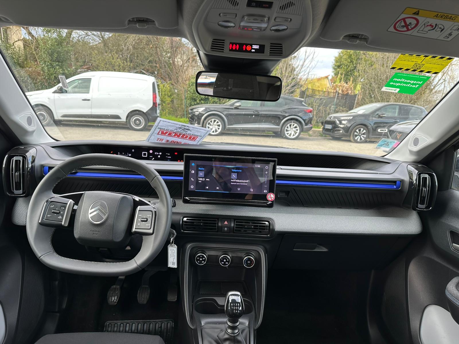 Achat CITROEN C3 V5 Turbo 100 ch BVM6 Plus – 5P 30/01/2025 en France pour importation en Algérie (Occasion). Spécialiste Export -3 ans, CCR, Mujahid chez DJ CAR. Réf 5tjc903