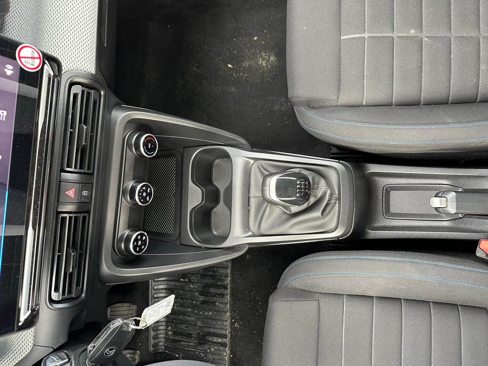 Achat CITROEN C3 V5 Turbo 100 ch BVM6 Plus – 5P 30/01/2025 en France pour importation en Algérie (Occasion). Spécialiste Export -3 ans, CCR, Mujahid chez DJ CAR. Réf 5tjc903