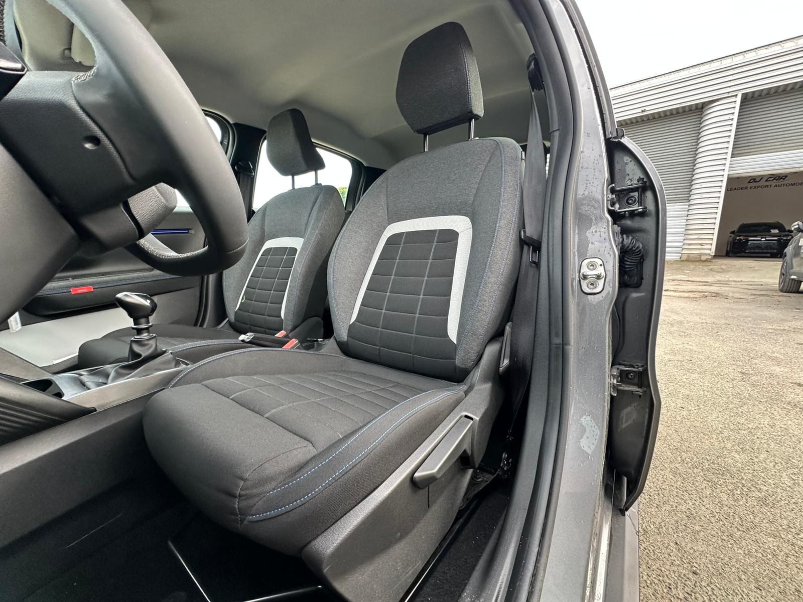 Achat CITROEN C3 V5 Turbo 100 ch BVM6 Plus – 5P 30/01/2025 en France pour importation en Algérie (Occasion). Spécialiste Export -3 ans, CCR, Mujahid chez DJ CAR. Réf 5tjc903