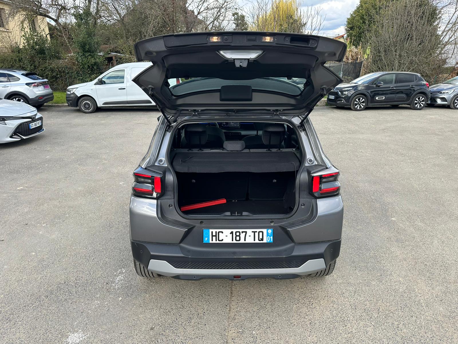 Achat CITROEN C3 V5 Turbo 100 ch BVM6 Plus – 5P 31/03/2025 en France pour importation en Algérie (Occasion). Spécialiste Export -3 ans, CCR, Mujahid chez DJ CAR. Réf ml6jonv