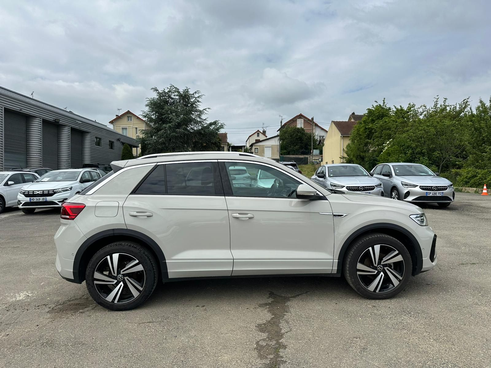 VOLKSWAGEN T-ROC R-LINE 1.5 TSI 150Ch Start/Stop DSG7 – 5P Moteur 1.5 TSI 150 CH occasion - Leader export auto Algérie, licence moudjahidine, CCR (Vue 7) - DJCAR