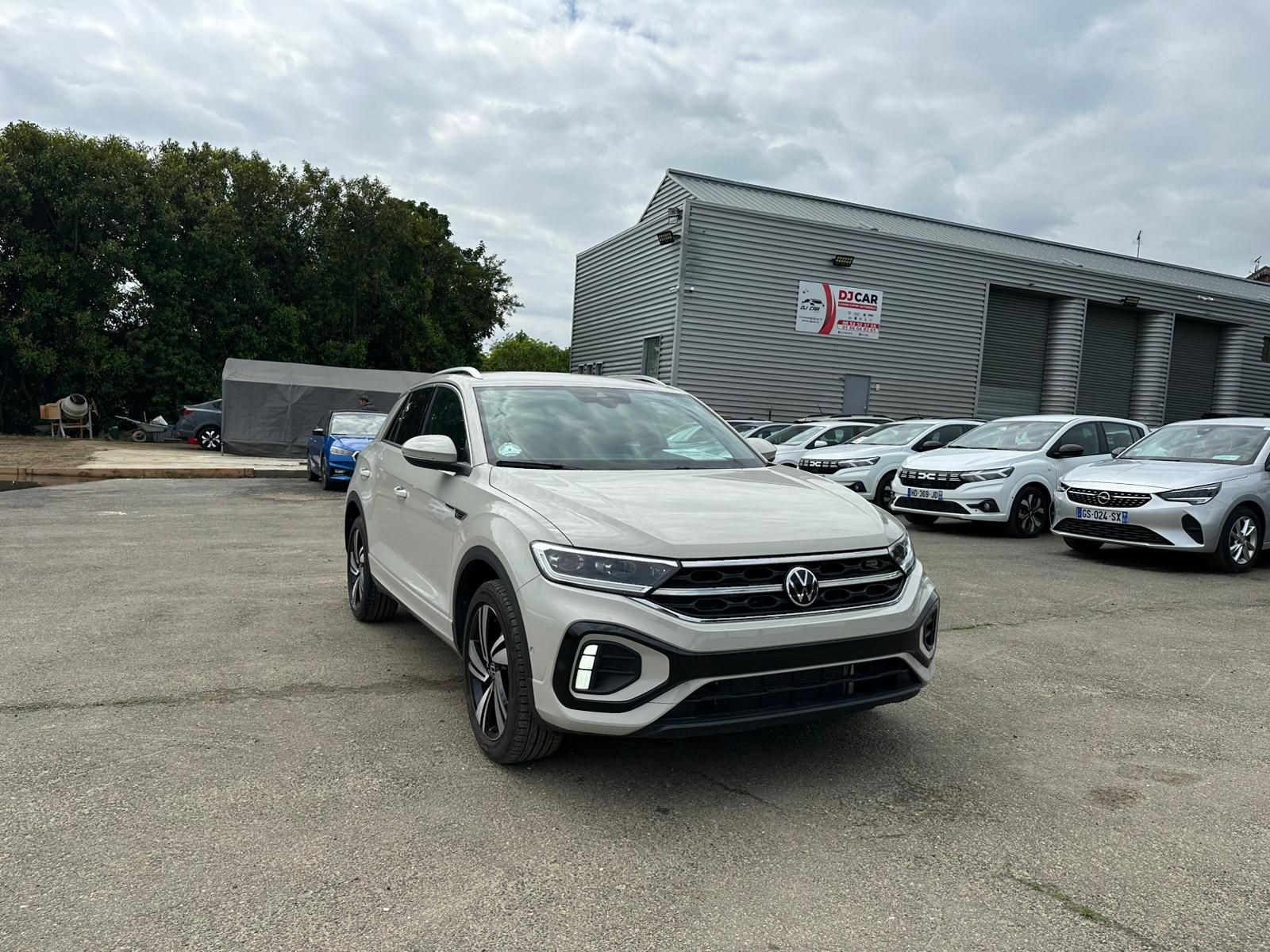 VOLKSWAGEN T-ROC R-LINE 1.5 TSI 150Ch Start/Stop DSG7 – 5P Moteur 1.5 TSI 150 CH occasion - Leader export auto Algérie, licence moudjahidine, CCR (Vue 11) - DJCAR