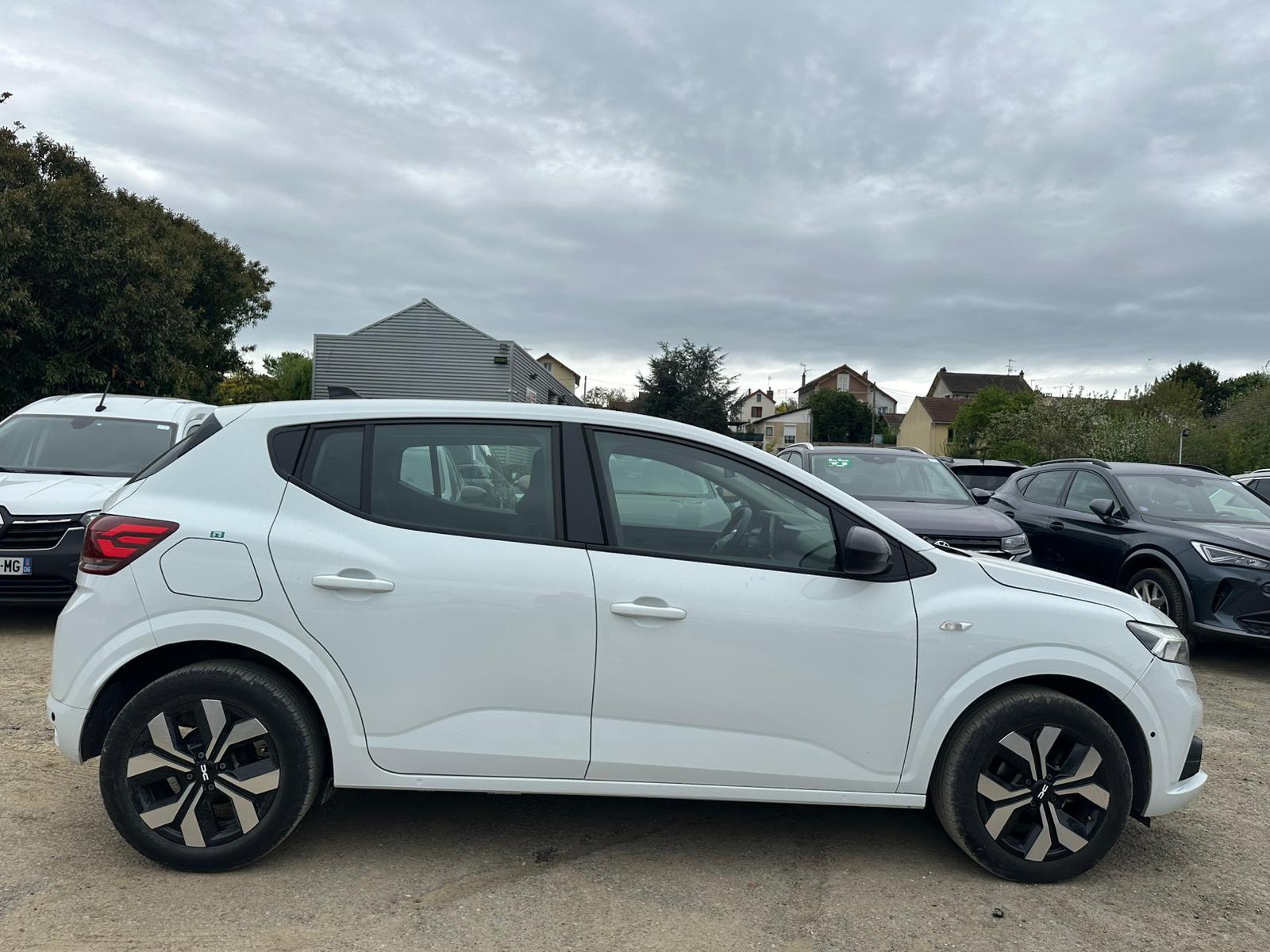 DACIA SANDERO 1.0 TCe 90 Phase 2 Journey – 5P