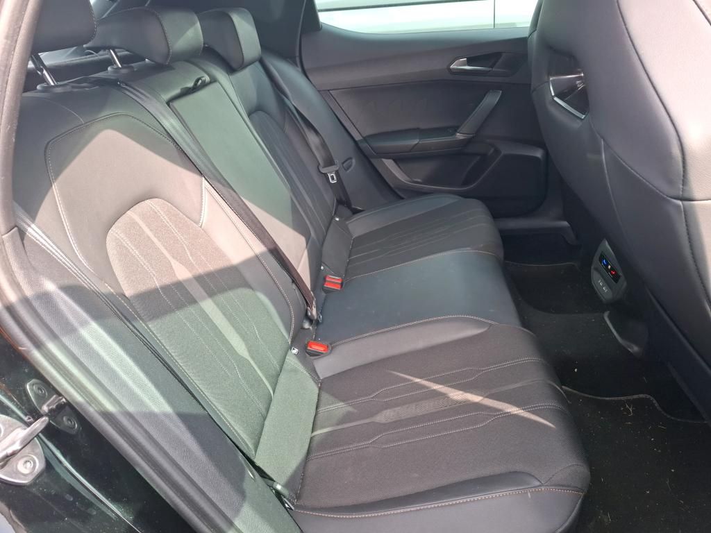 CUPRA LEON 1.5 eTSI 150 ch DSG7 V occasion - Leader export auto Algérie, licence moudjahidine, CCR (Vue 10) - DJCAR