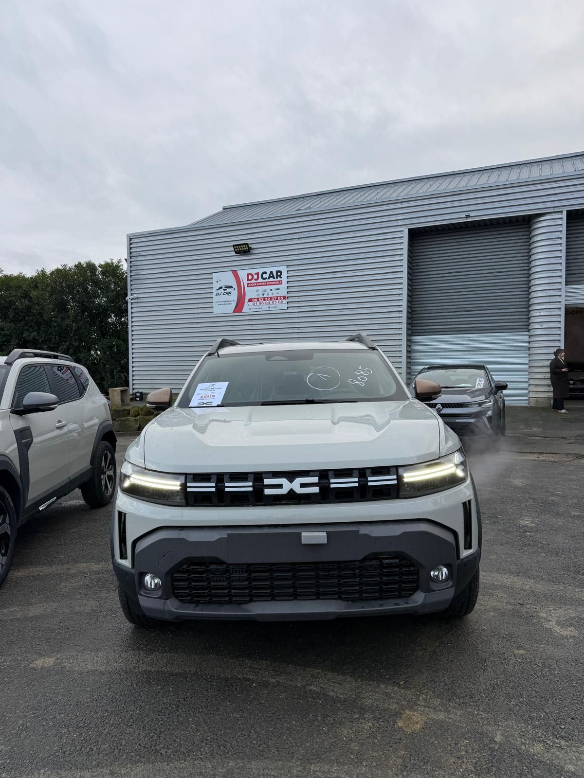 DACIA DUSTER – NEW EXTREME 1.3 TCE 150 CH BVA neuf - Leader export auto Algérie, licence moudjahidine, CCR (Vue 1) - DJCAR