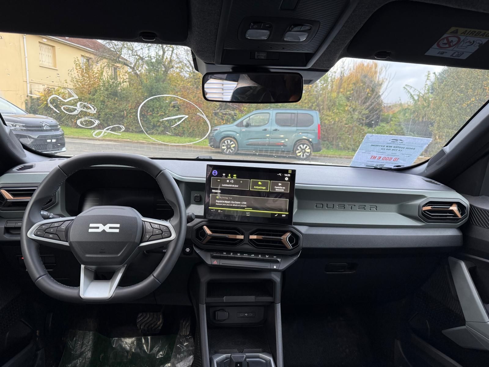 DACIA DUSTER – NEW EXTREME 1.3 TCE 150 CH BVA neuf - Leader export auto Algérie, licence moudjahidine, CCR (Vue 8) - DJCAR