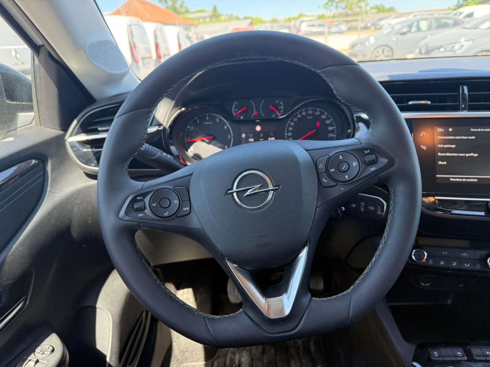 OPEL CORSA 1.2 PT 75CH BUSINESS ELEGANCE BVM5 occasion - Leader export auto Algérie, licence moudjahidine, CCR (Vue 10) - DJCAR
