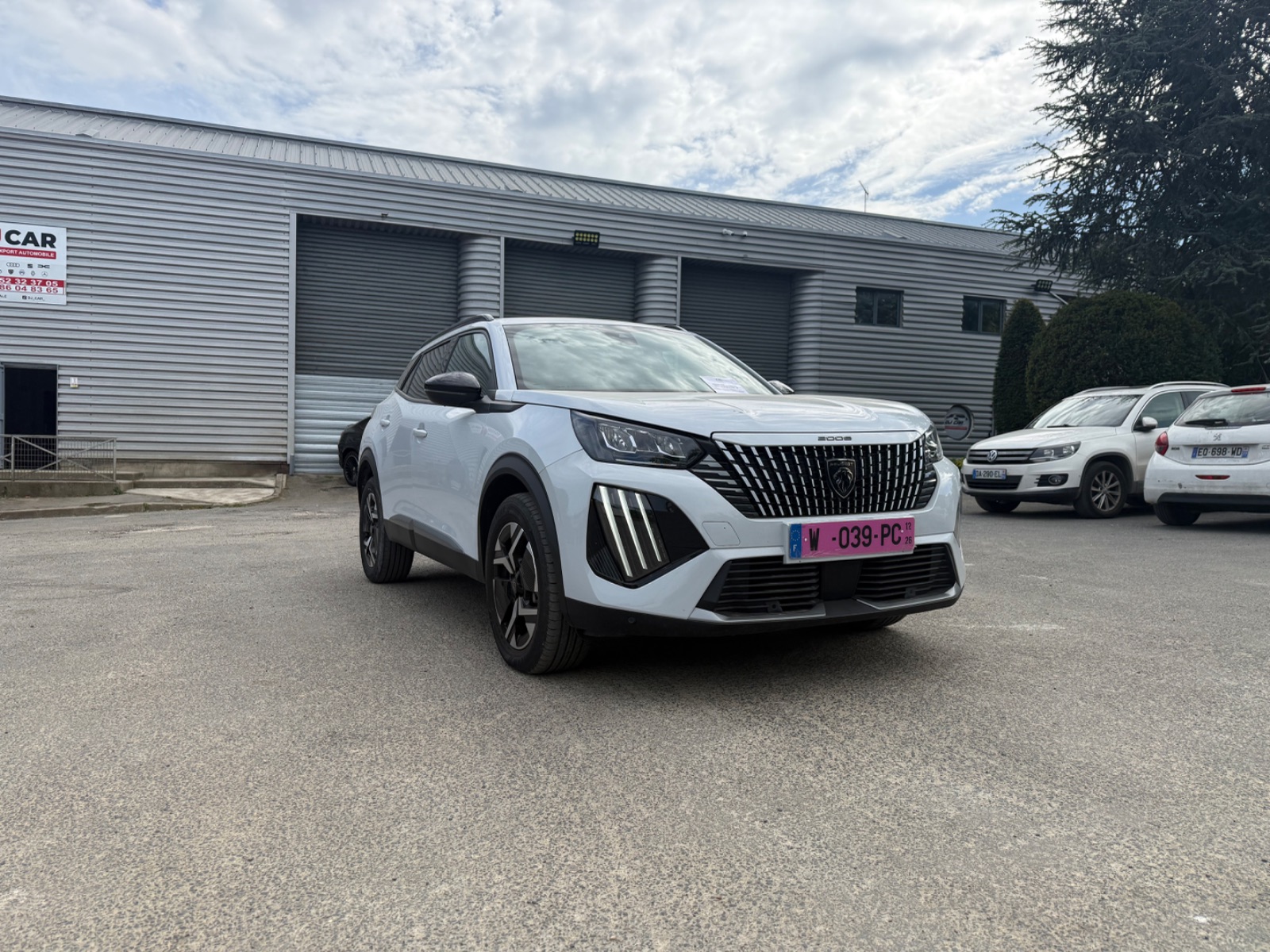 PEUGEOT 2008 1.2 PureTech 100ch S&S BVM6 Allure – 5P occasion - Leader export auto Algérie, licence moudjahidine, CCR (Vue 7) - DJCAR