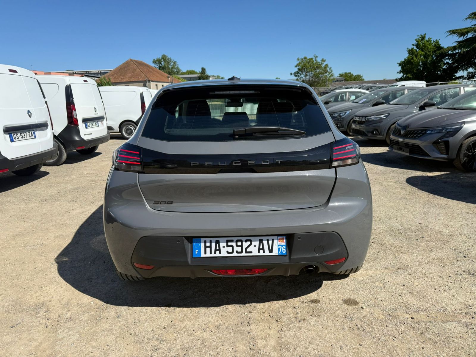 PEUGEOT 208 1.2 PureTech 75 S&S BVM5 Active – 5P occasion - Leader export auto Algérie, licence moudjahidine, CCR (Vue 6) - DJCAR