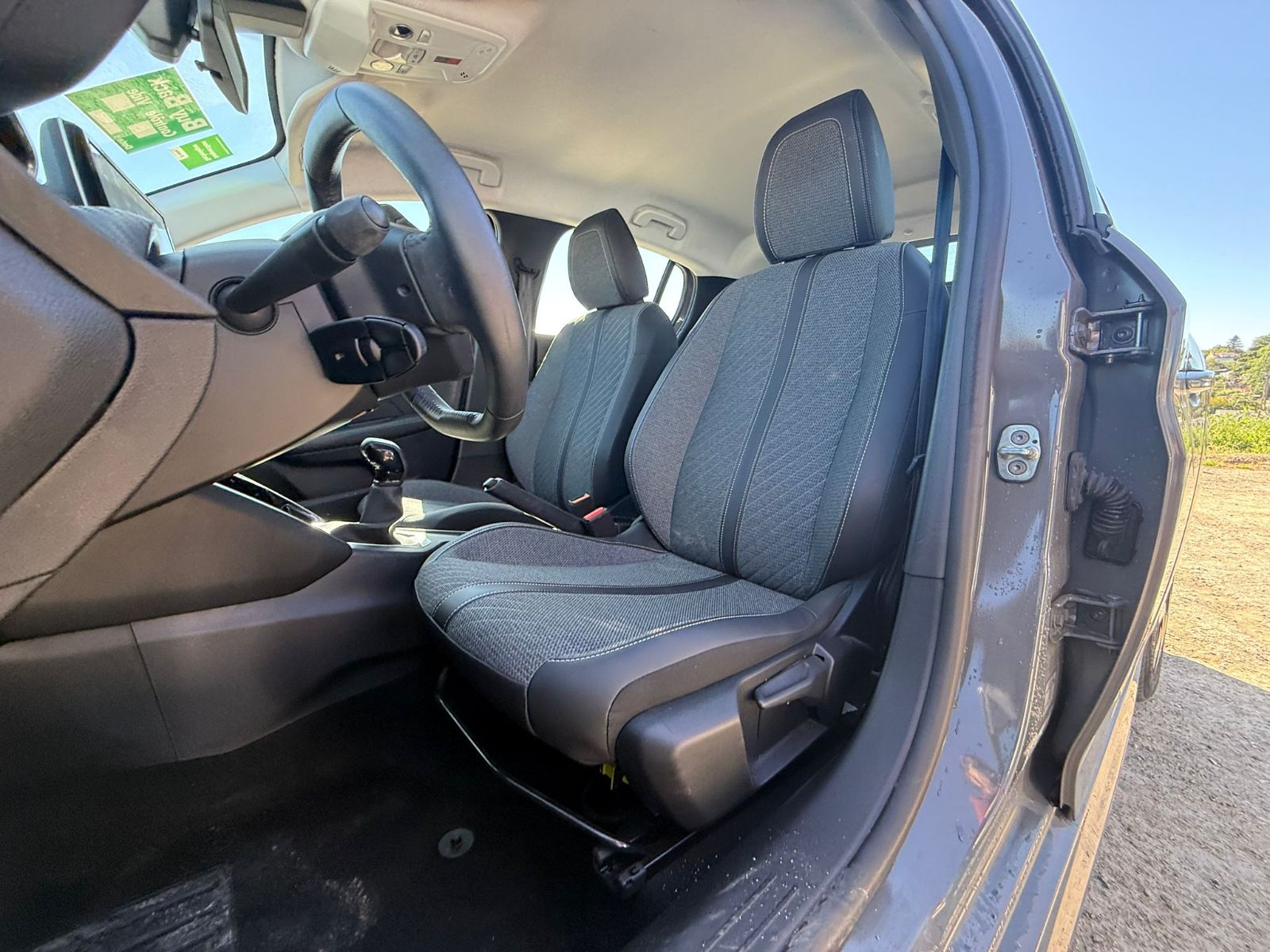 PEUGEOT 208 1.2 PureTech 75 S&S BVM5 Active – 5P occasion - Leader export auto Algérie, licence moudjahidine, CCR (Vue 17) - DJCAR