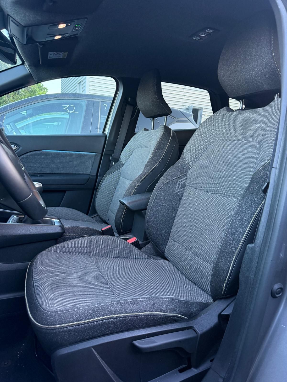 RENAULT CAPTUR 1.0 TCe 90 ch Techno – 5P – Toit Noir occasion - Leader export auto Algérie, licence moudjahidine, CCR (Vue 11) - DJCAR