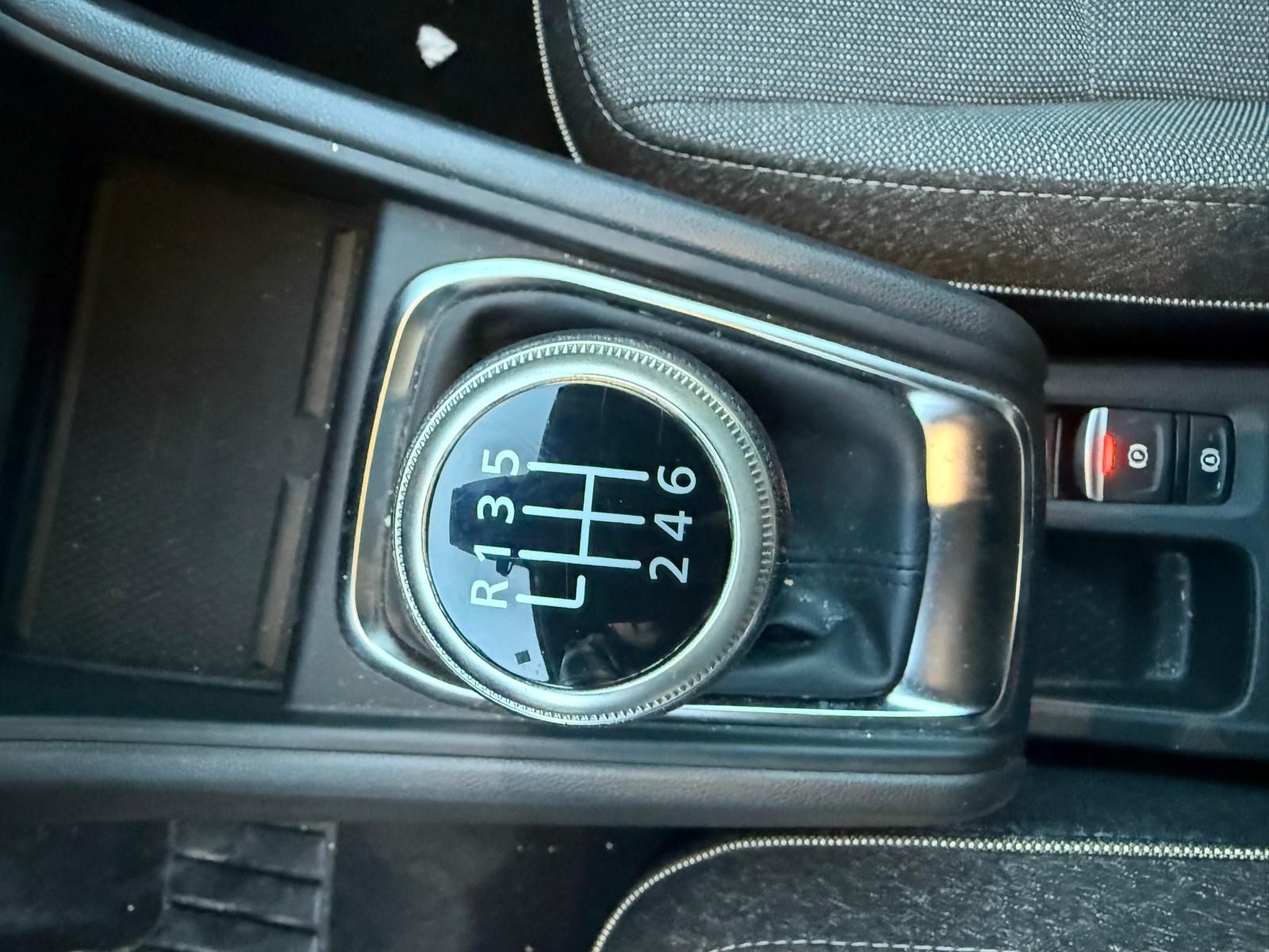 RENAULT CAPTUR 1.0 TCe 90 ch Techno – 5P – Toit Noir occasion - Leader export auto Algérie, licence moudjahidine, CCR (Vue 13) - DJCAR