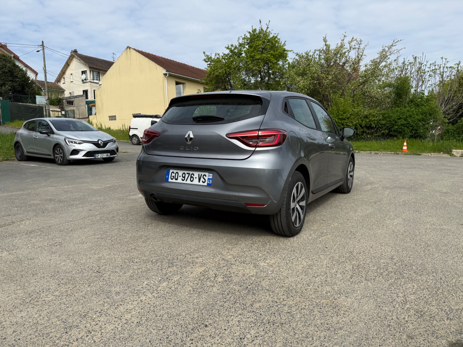 RENAULT CLIO V 1.0 TCe 90 Equilibre – 5P occasion - Leader export auto Algérie, licence moudjahidine, CCR (Vue 6) - DJCAR