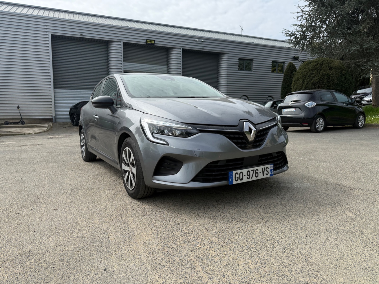 RENAULT CLIO V 1.0 TCe 90 Equilibre – 5P occasion - Leader export auto Algérie, licence moudjahidine, CCR (Vue 8) - DJCAR