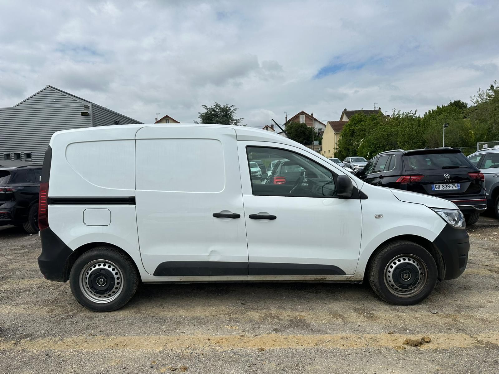RENAULT EXPRESS VAN 1.3 TCE 100 EXPRESS VAN – 22 CONFORT occasion - Leader export auto Algérie, licence moudjahidine, CCR (Vue 7) - DJCAR