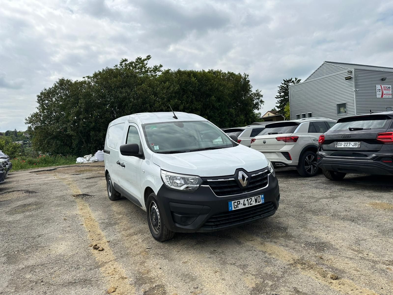RENAULT EXPRESS VAN 1.3 TCE 100 EXPRESS VAN – 22 CONFORT occasion - Leader export auto Algérie, licence moudjahidine, CCR (Vue 8) - DJCAR