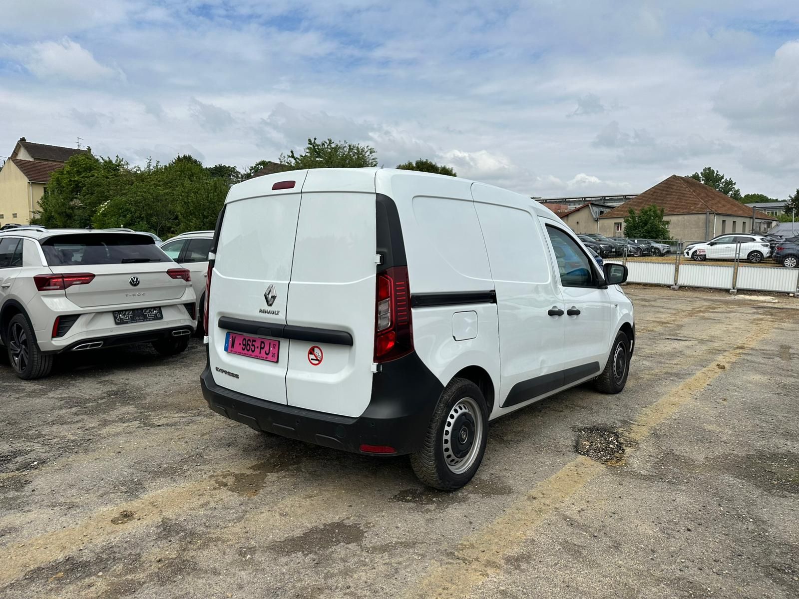 RENAULT EXPRESS VAN 1.3 TCE 100 EXPRESS VAN – 22 CONFORT occasion - Leader export auto Algérie, licence moudjahidine, CCR (Vue 6) - DJCAR