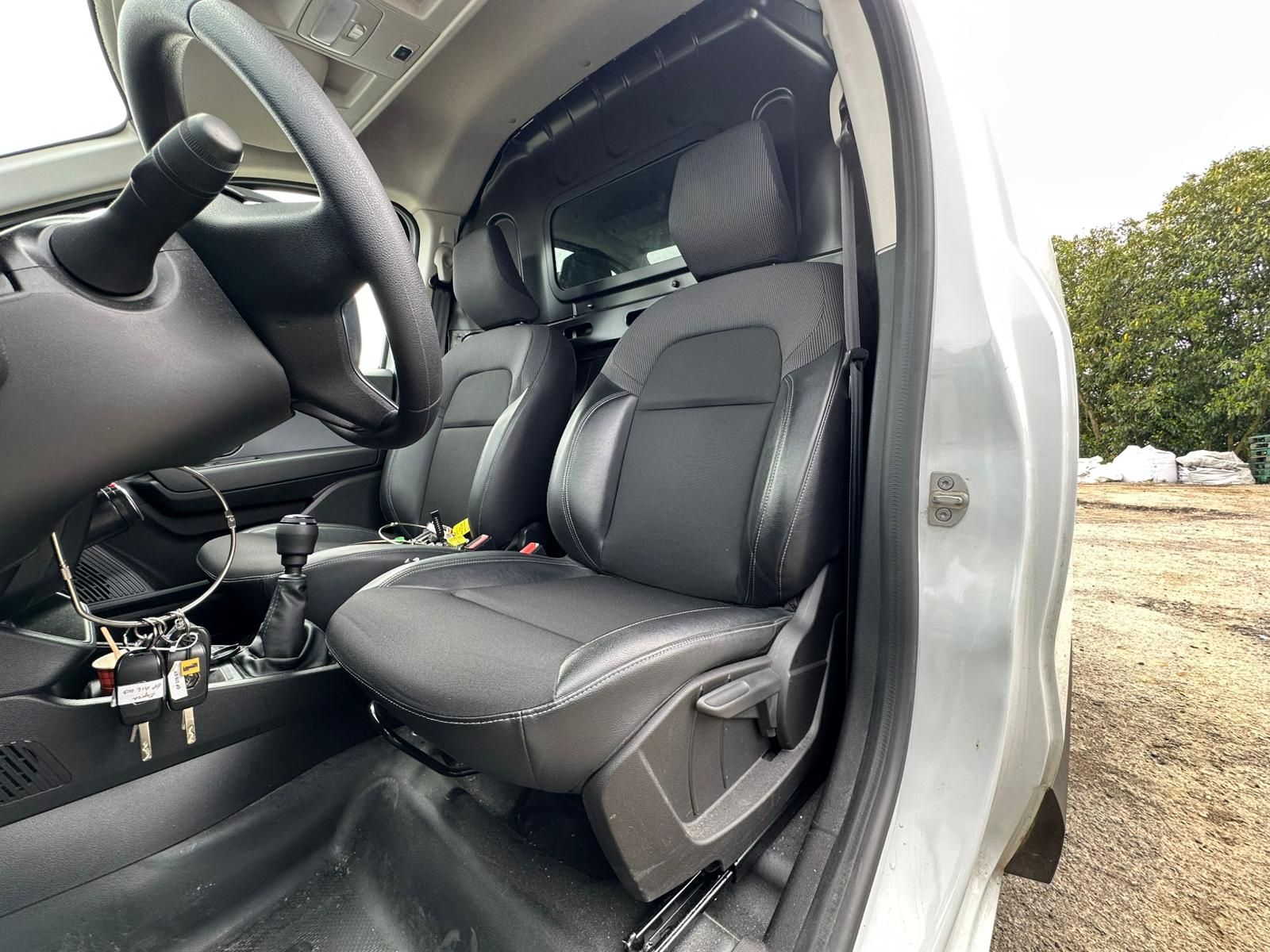 RENAULT EXPRESS VAN 1.3 TCE 100 EXPRESS VAN – 22 CONFORT occasion - Leader export auto Algérie, licence moudjahidine, CCR (Vue 16) - DJCAR