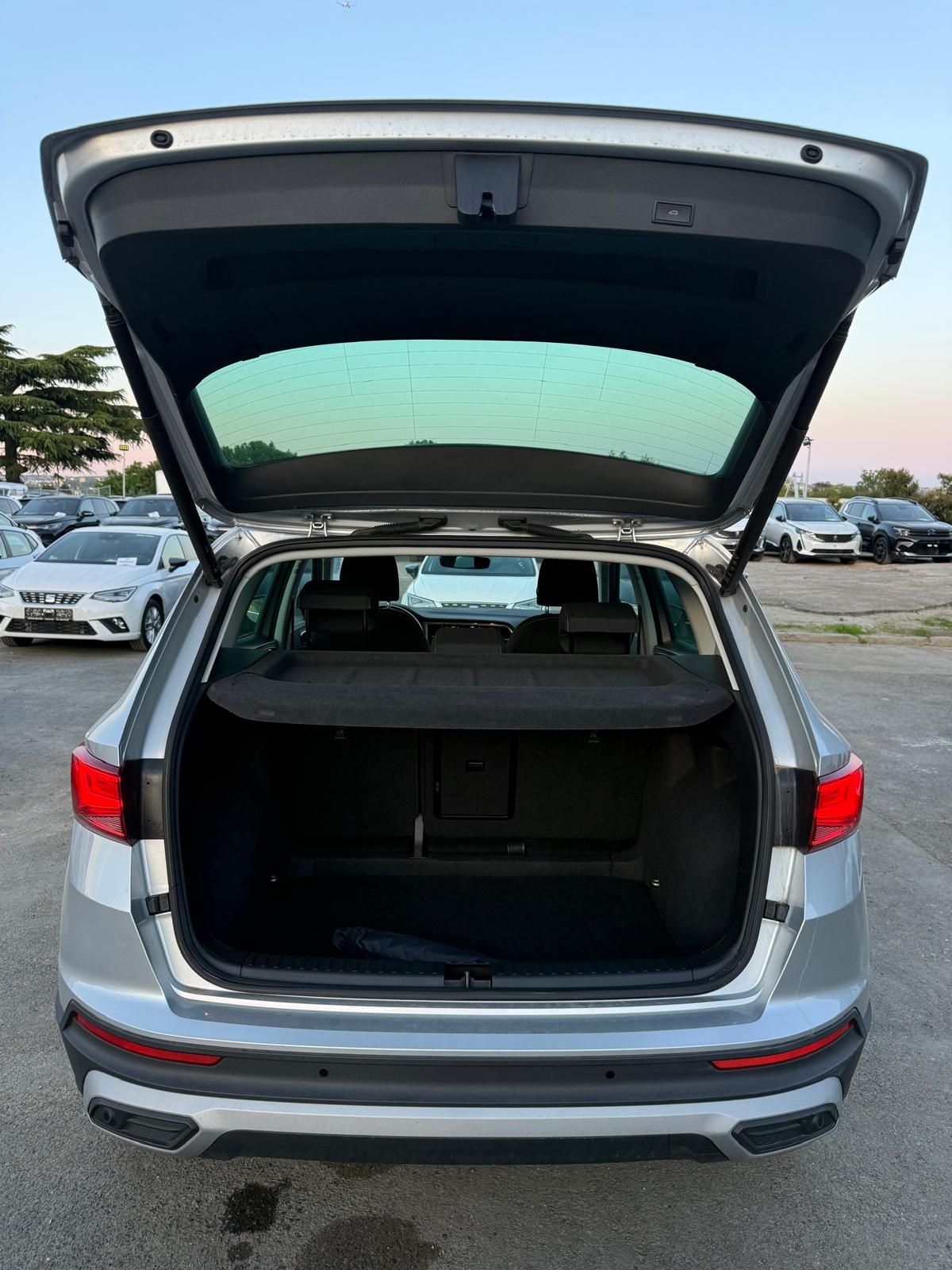 SEAT ATECA 1.0 TSI 110 ch Start/Stop Style occasion - Leader export auto Algérie, licence moudjahidine, CCR (Vue 6) - DJCAR