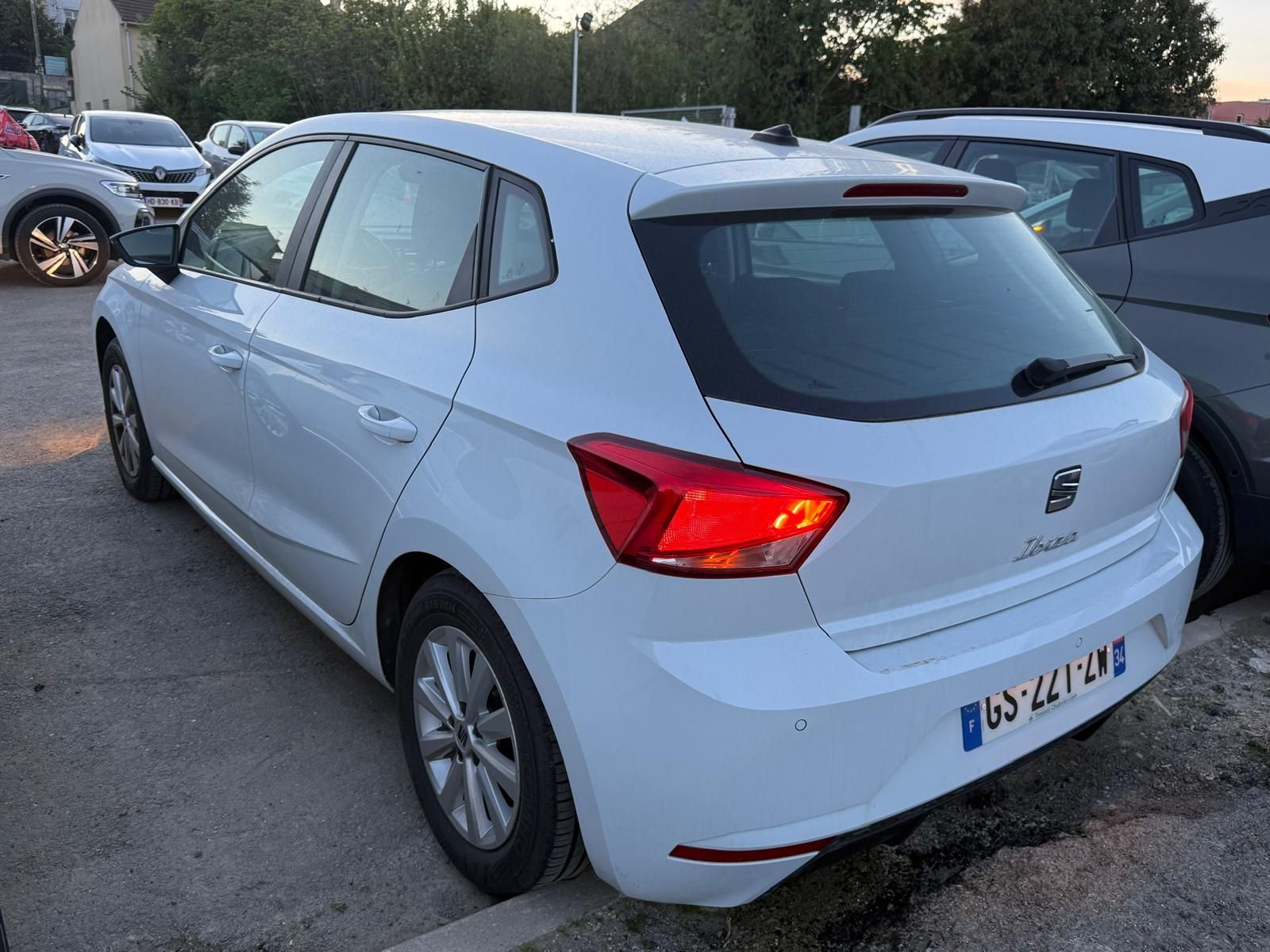 SEAT IBIZA 1.0 TSI 95ch BVM5 STYLE – 5P occasion - Leader export auto Algérie, licence moudjahidine, CCR (Vue 2) - DJCAR