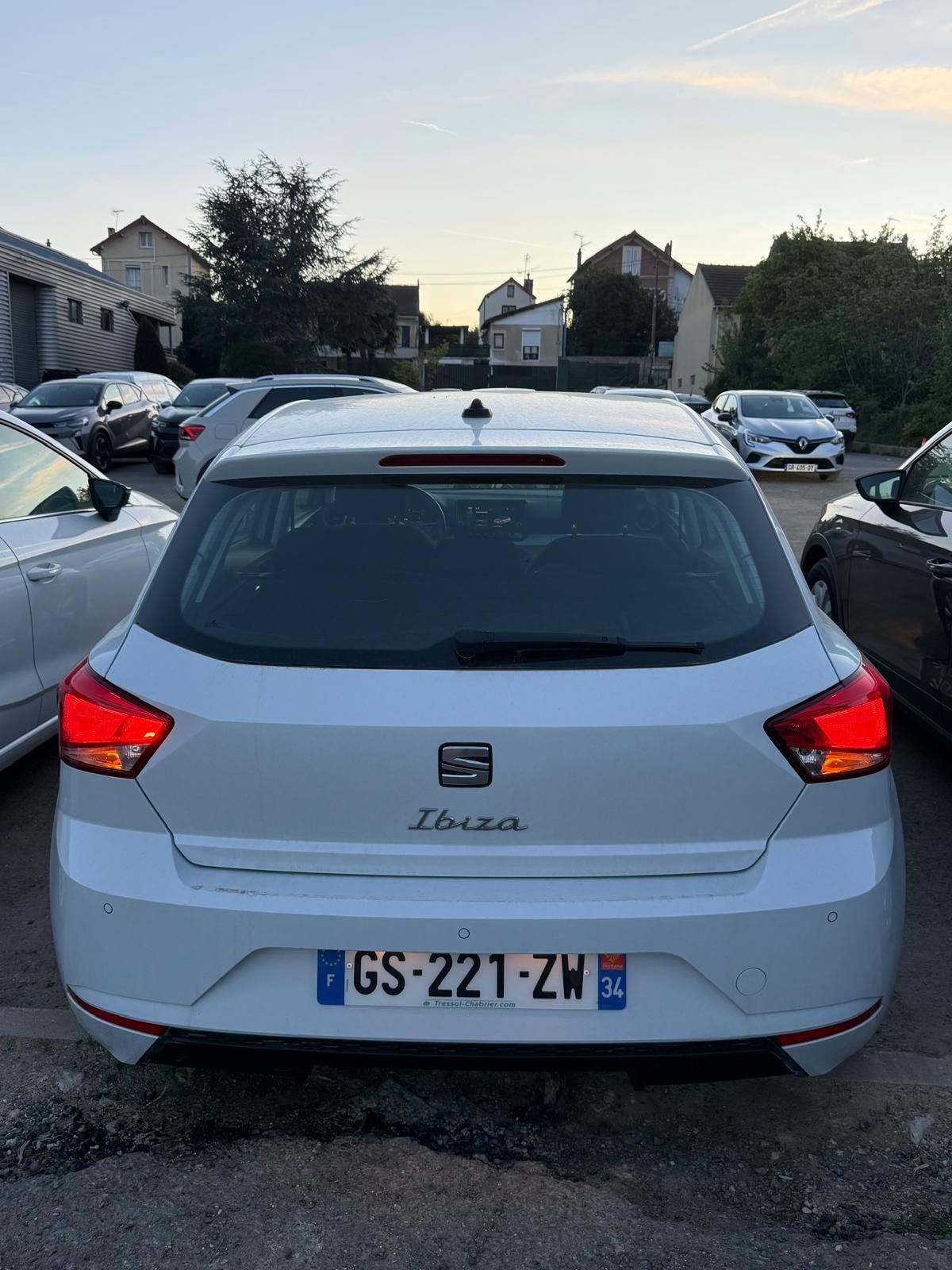 SEAT IBIZA 1.0 TSI 95ch BVM5 STYLE – 5P occasion - Leader export auto Algérie, licence moudjahidine, CCR (Vue 3) - DJCAR