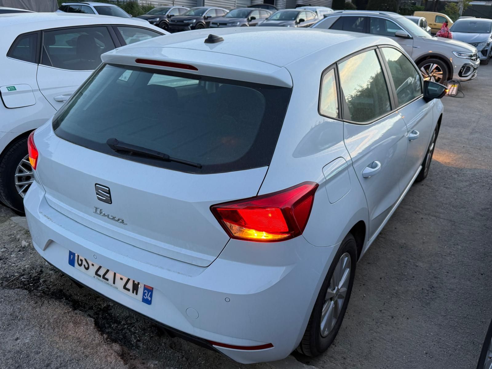 SEAT IBIZA 1.0 TSI 95ch BVM5 STYLE – 5P occasion - Leader export auto Algérie, licence moudjahidine, CCR (Vue 4) - DJCAR