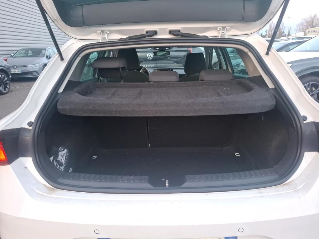 SEAT LEON 1.0 eTSI 110 DSG7 Style occasion - Leader export auto Algérie, licence moudjahidine, CCR (Vue 10) - DJCAR