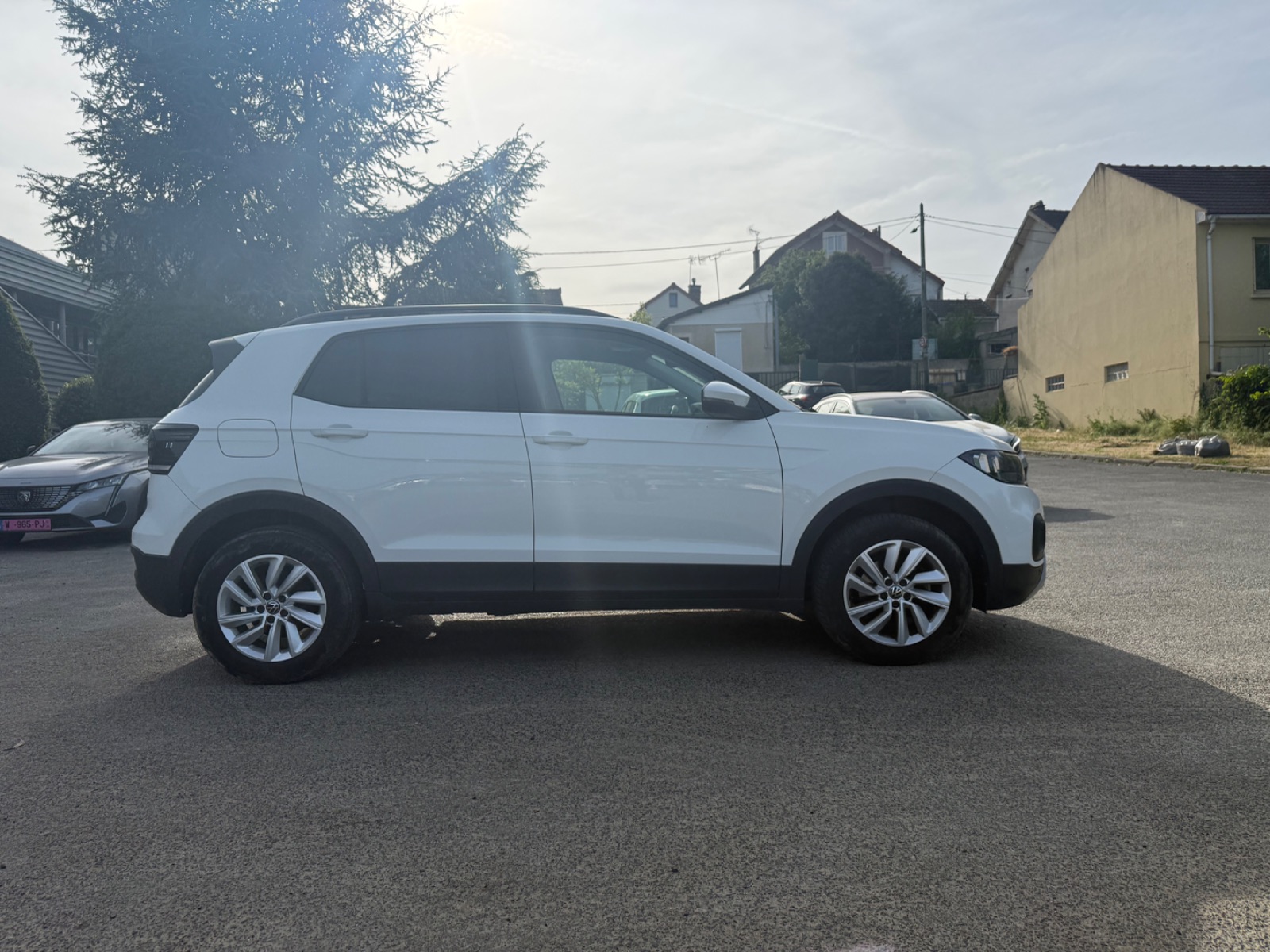 VOLKSWAGEN T-CROSS 1.0 TSI 95 Start/Stop BVM5 Life Tech occasion - Leader export auto Algérie, licence moudjahidine, CCR (Vue 9) - DJCAR