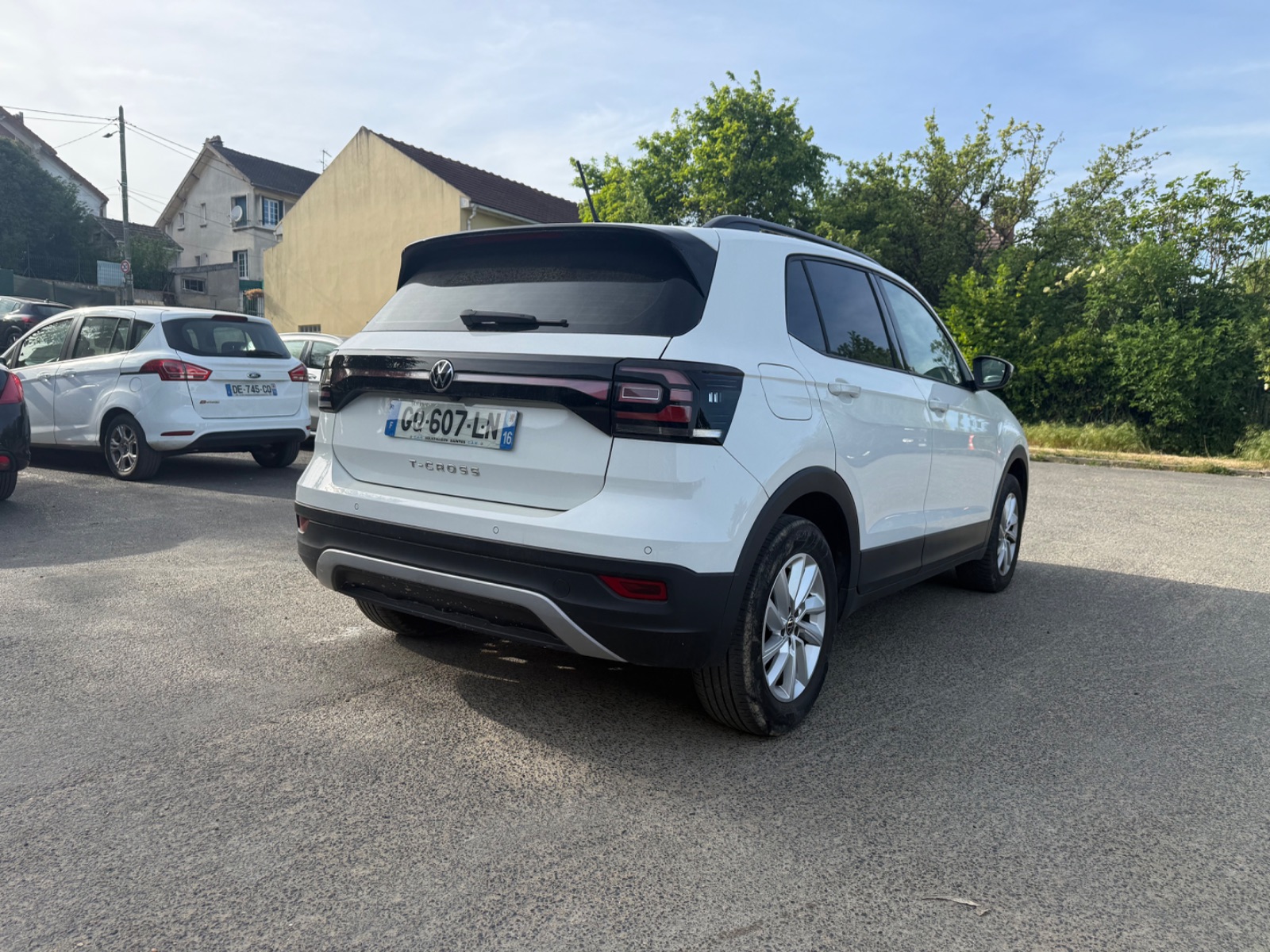 VOLKSWAGEN T-CROSS 1.0 TSI 95 Start/Stop BVM5 Life Tech occasion - Leader export auto Algérie, licence moudjahidine, CCR (Vue 10) - DJCAR