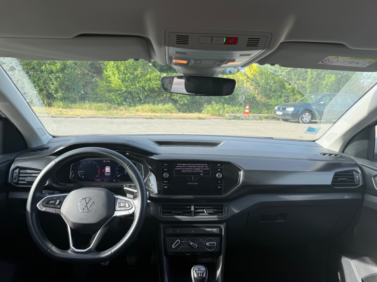 VOLKSWAGEN T-CROSS 1.0 TSI 95 Start/Stop BVM5 Life Tech occasion - Leader export auto Algérie, licence moudjahidine, CCR (Vue 11) - DJCAR