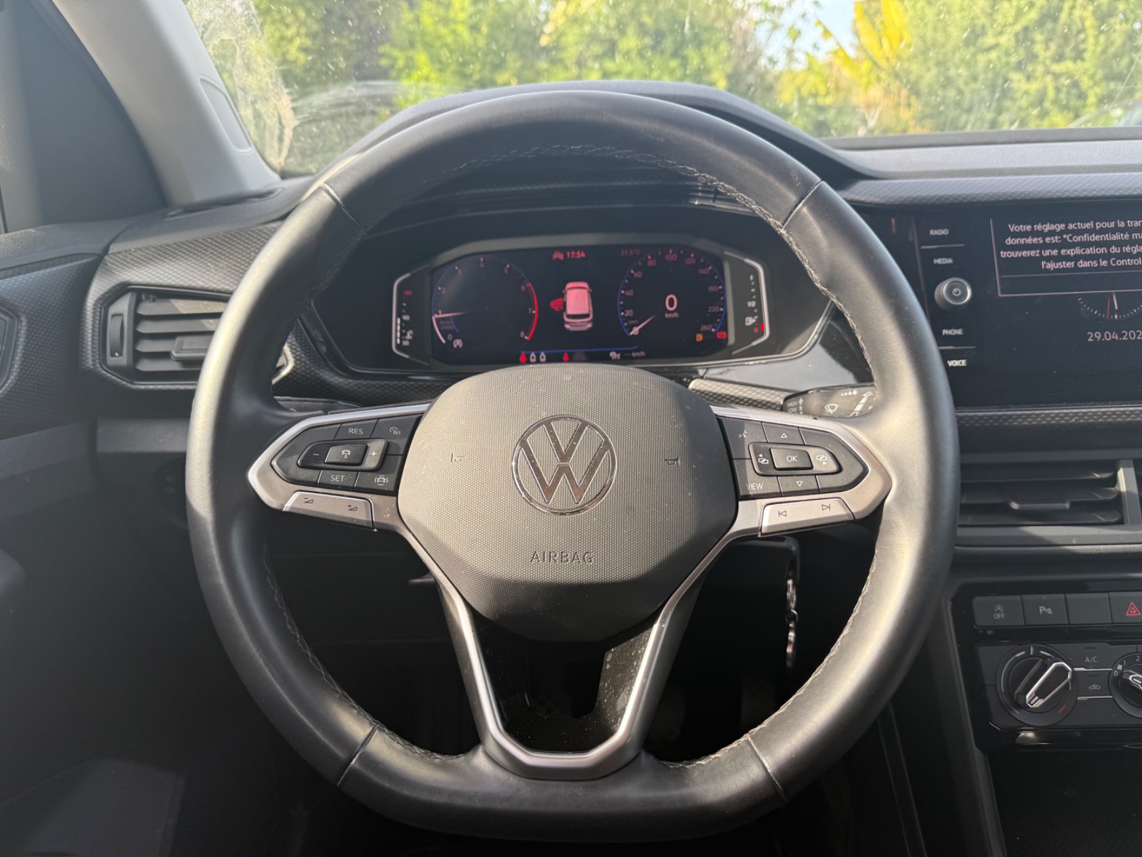 VOLKSWAGEN T-CROSS 1.0 TSI 95 Start/Stop BVM5 Life Tech occasion - Leader export auto Algérie, licence moudjahidine, CCR (Vue 12) - DJCAR