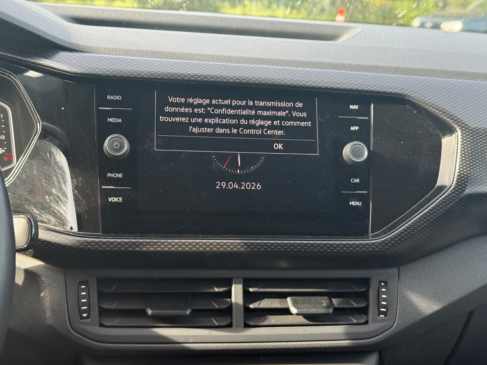 VOLKSWAGEN T-CROSS 1.0 TSI 95 Start/Stop BVM5 Life Tech occasion - Leader export auto Algérie, licence moudjahidine, CCR (Vue 16) - DJCAR