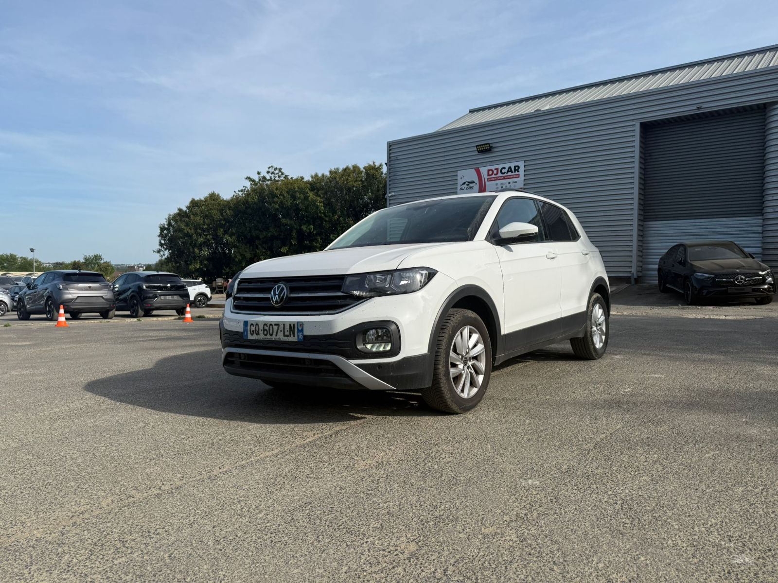VOLKSWAGEN T-CROSS 1.0 TSI 95 Start/Stop BVM5 Life Tech occasion - Leader export auto Algérie, licence moudjahidine, CCR (Vue 1) - DJCAR