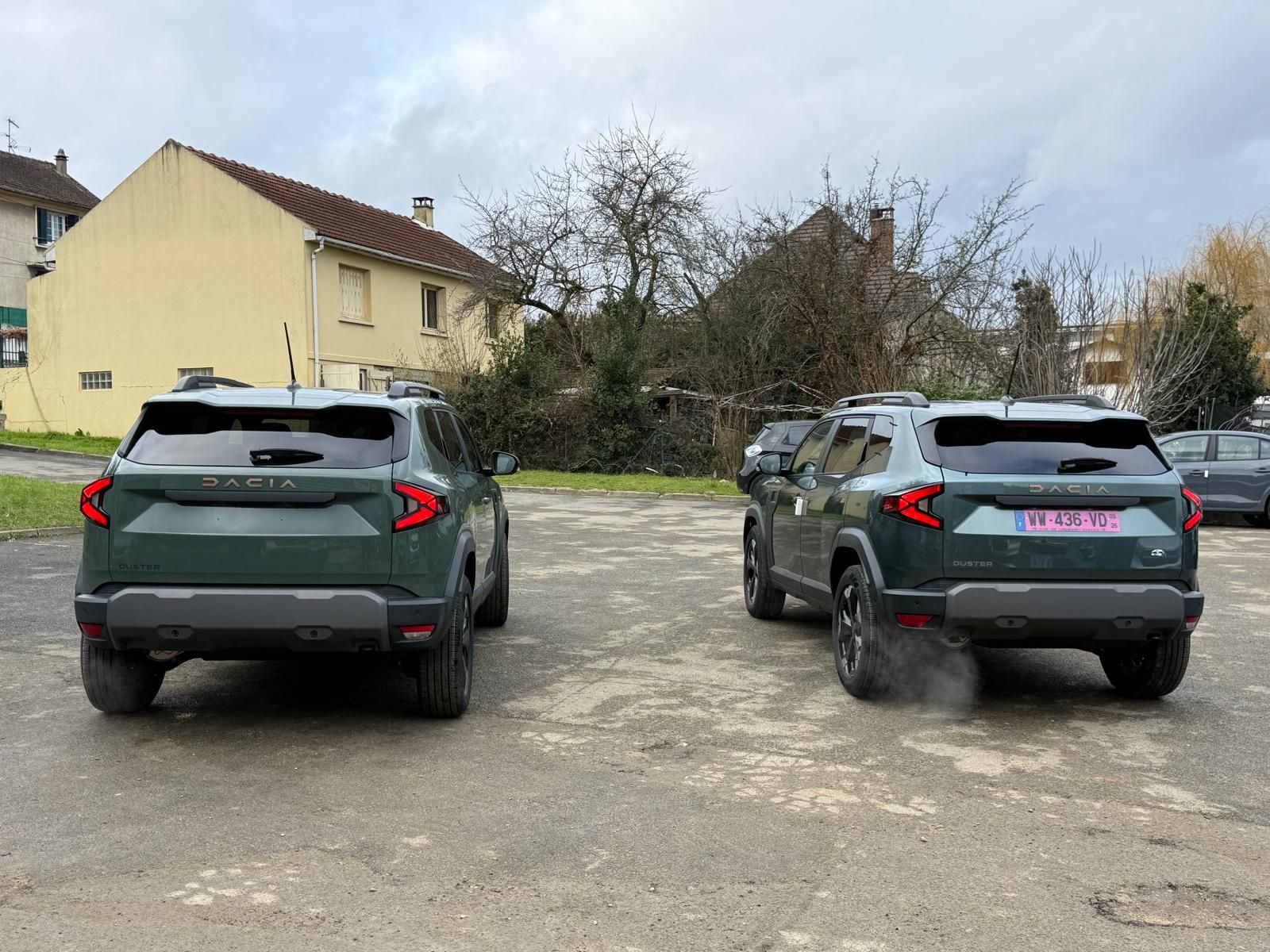 DACIA DUSTER New Extreme 1.3 Tce 150 Ch BVA neuf - Leader export auto Algérie, licence moudjahidine, CCR (Vue 2) - DJCAR