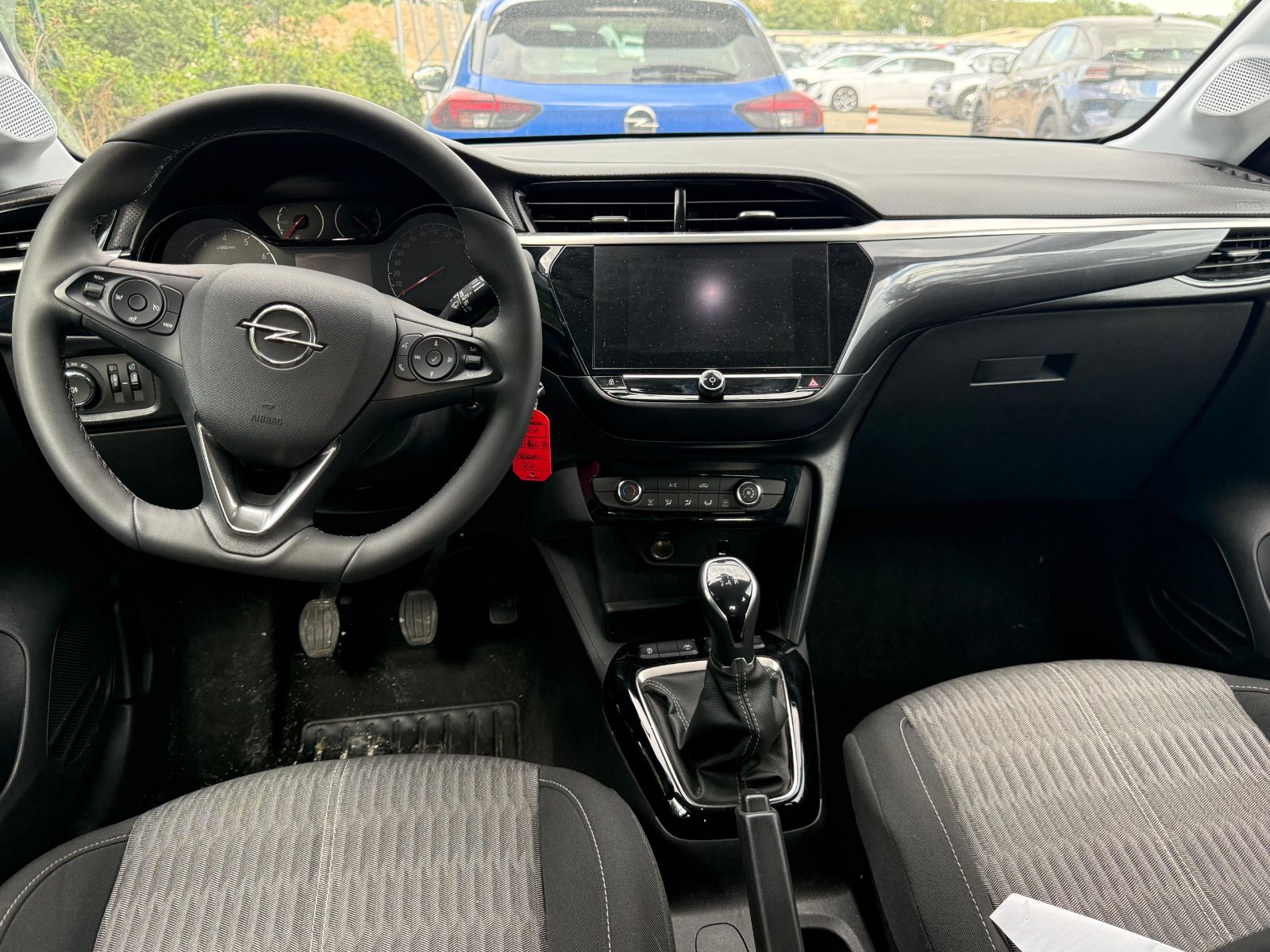 OPEL CORSA 1.2 PT 75CH BUSINESS ELEGANCE BVM5 occasion - Leader export auto Algérie, licence moudjahidine, CCR (Vue 9) - DJCAR